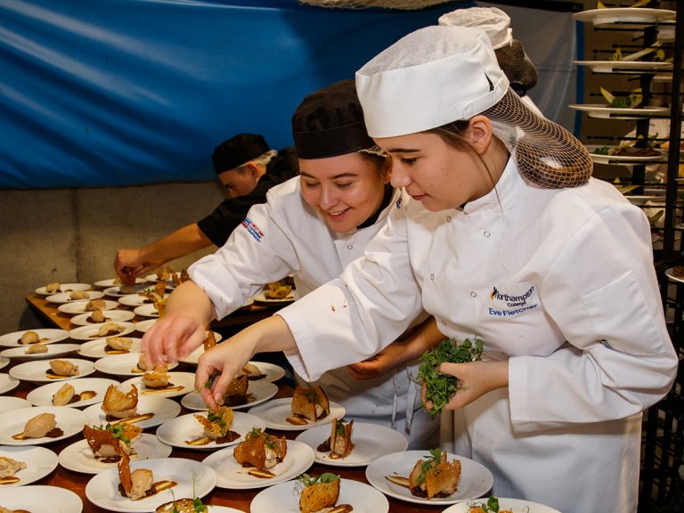 College students gear up for fast-track into catering