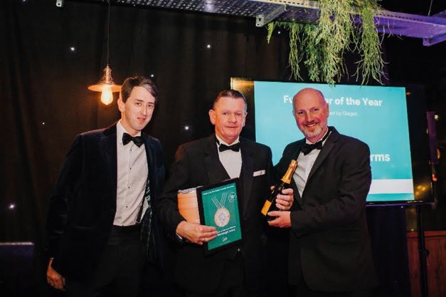 Cheers… Landlords raise a glass to success at pub operator’s annual awards